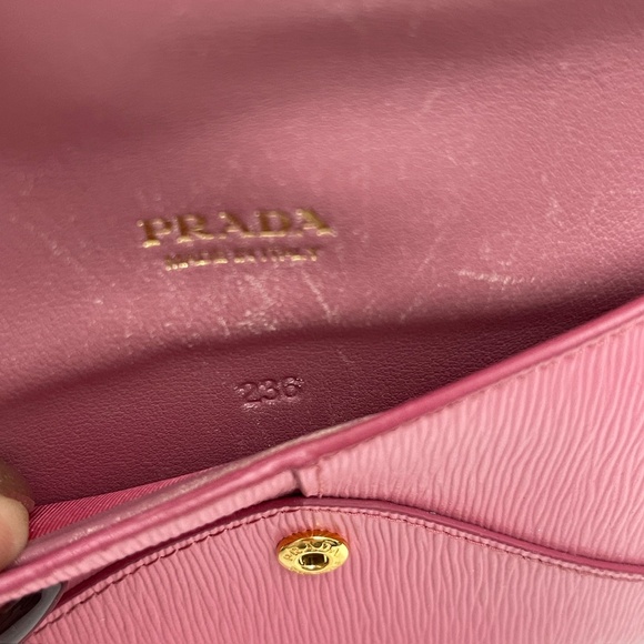 PRADA pink leather Saffiano metal Vitello Move envelope wallet clutch bag - Picture 8 of 16